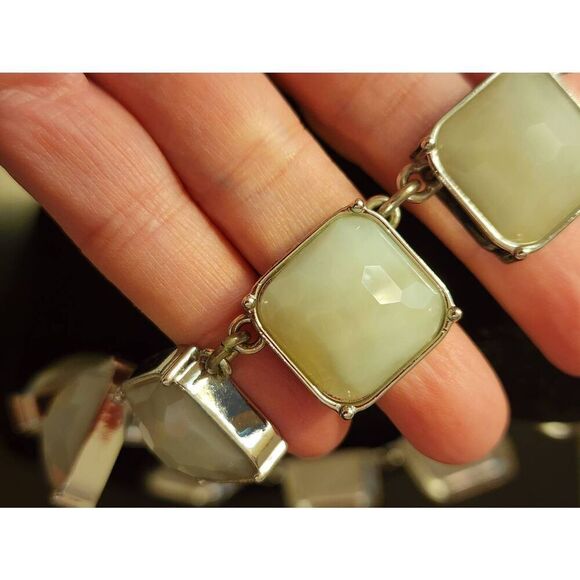 Ann Taylor chunky square light green statement necklace - Picture 4 of 6